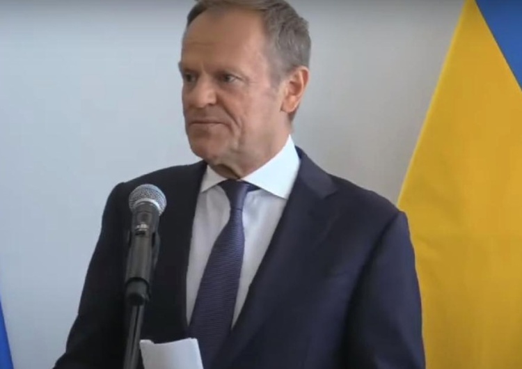 Donald Tusk zmiażdżony przez internautów Tusk zaproponował 4-dniowy tydzień pracy. Internauci po prostu go zmiażdżyli