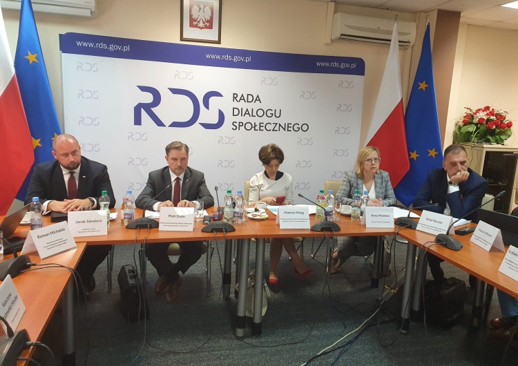 Rada Dialogu Społecznego o płacy minimalnej i podwyżkach dla budżetówki