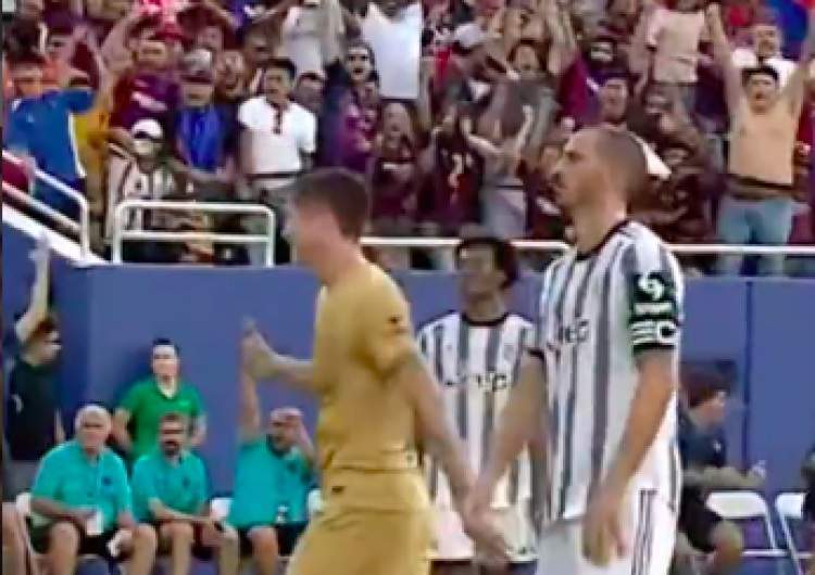  Oto, co zrobił Lewandowski po golu Dembele [WIDEO] 