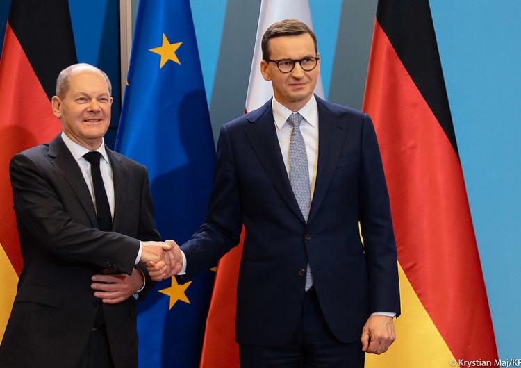 Niemiecka prasa: Niemcy trwonią zaufanie Polaków