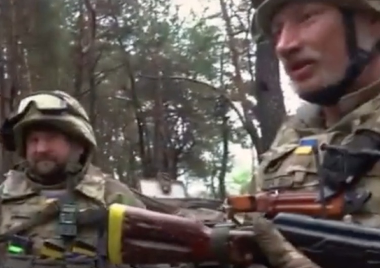  „Jesteśmy wdzięczni Polsce”. Sieć obiegło nagranie z ukraińskiego frontu [WIDEO]