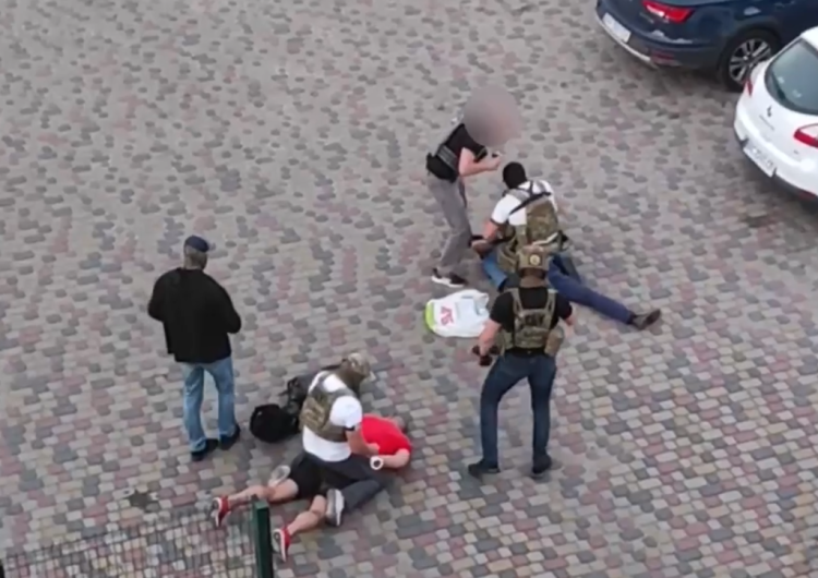  Ukraińskie siły zlikwidowały grupę płatnych zabójców. Planowano zabić ministra obrony i szefa wywiadu [WIDEO]