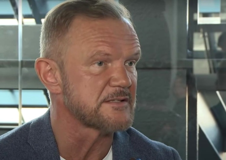 Cezary Pazura Bagaż Cezarego Pazury wzbudził zainteresowanie na lotnisku. Pies wyczuł coś w walizce