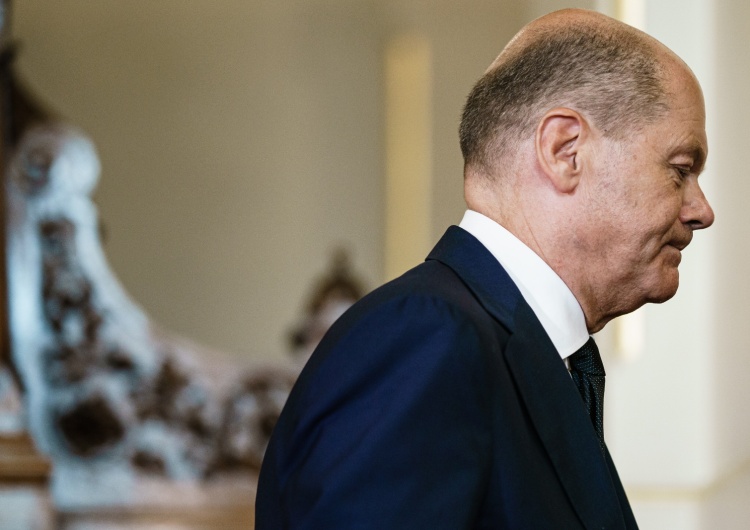 Czarne chmury nad Olafem Scholzem. Ten sondaż mówi wszystko. „To najgorszy wynik kanclerza od początku jego kadencji”