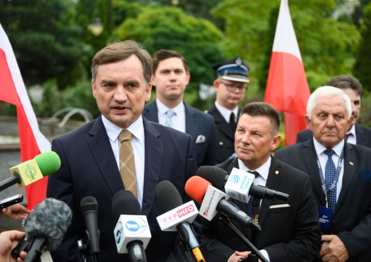 „Nie chcę użyć sformułowania «wredna Czeszka», ale Jourova…”. Ziobro nie przebierał w słowach