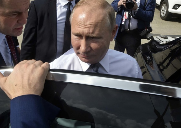 Rosyjski prezydent Władimir Putin Były rosyjski dyplomata: Chcę wnieść wkład w walkę ze złem, w które przekształciła się Rosja