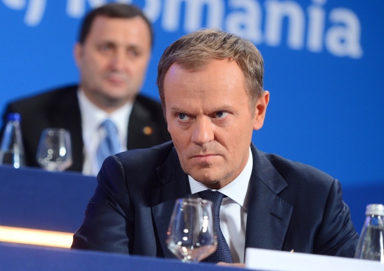 Donald Tusk Polacy wysłali jasny sygnał Tuskowi. Ten sondaż nie pozostawia złudzeń