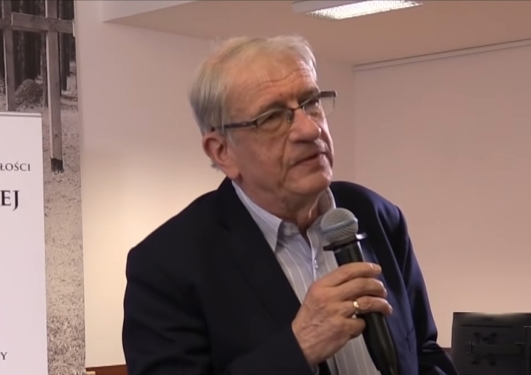 „Taka interpretacja, jak została narzucona, jest fałszywa”. Prof. Roszkowski o ataku na podręcznik do HiT-u