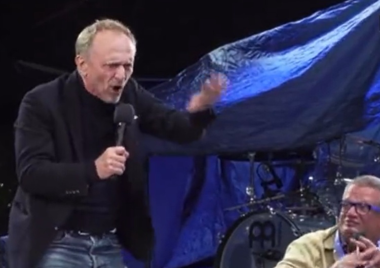 Andrzej Chyra „Chcecie uczyć artystów?!” Wściekły Chyra wymachiwał rękoma na Campusie Trzaskowskiego [WIDEO]