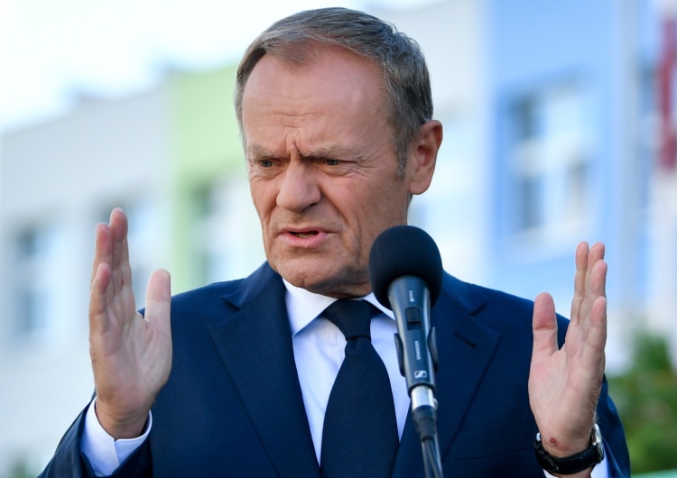 Donald Tusk „Ludzie są wkurzeni”. Nieoficjalnie: Wściekłość w PO po deklaracji Tuska w sprawie aborcji