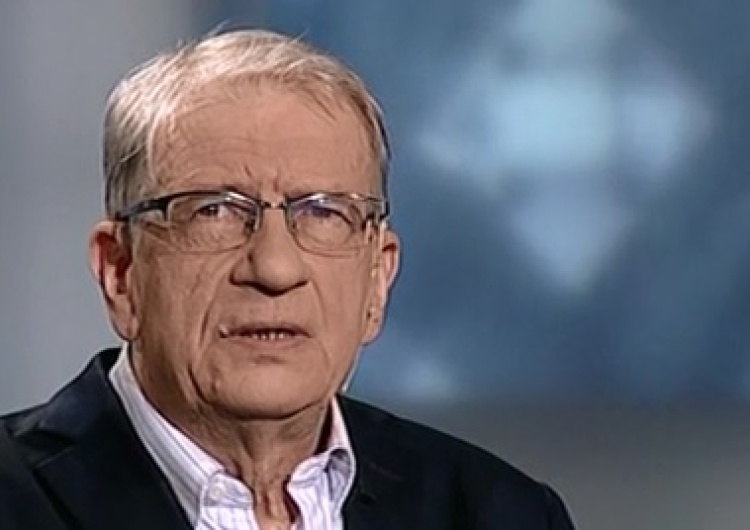 Prof. Wojciech Roszkowski Młodzieżówka Platformy zniszczyła podręcznik prof. Roszkowskiego. Jest komentarz autora HiT!