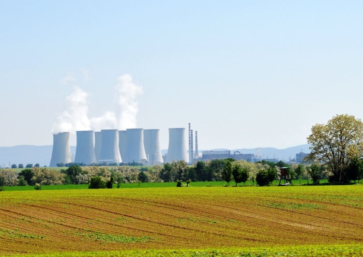Elektrownia jądrowa, zdjęcie poglądowe Kiedy poznamy rozstrzygnięcie dot. budowy elektrowni jądrowej? Stanowcza odpowiedź eksperta