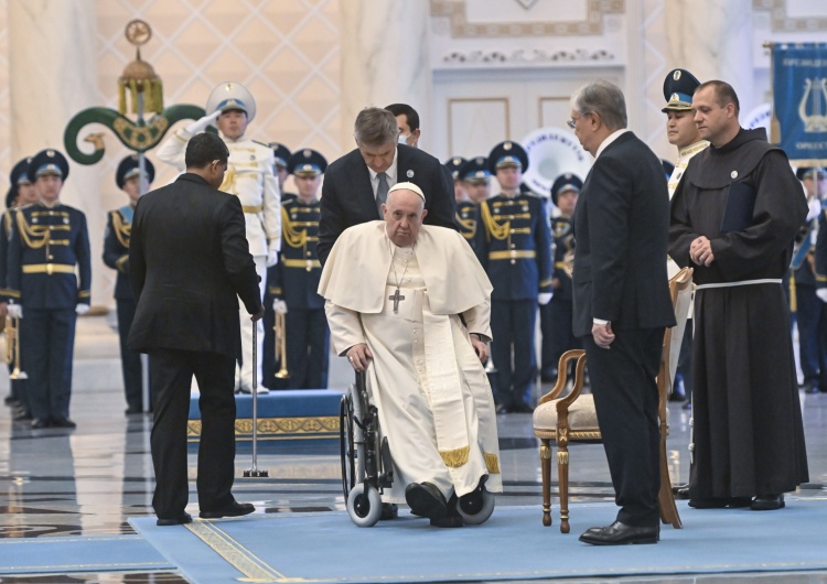 Wizyta papieża Franciszka w Kazachstanie Papież w Kazachstanie:  Przybywam, aby nagłośnić wołanie błagających o pokój