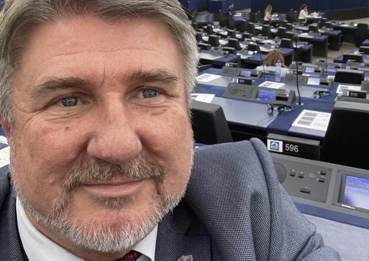 Bogdan Rzońca Europoseł PiS pyta w Parlamencie Europejskim: Jaka jest procedura wyjścia z KPO?