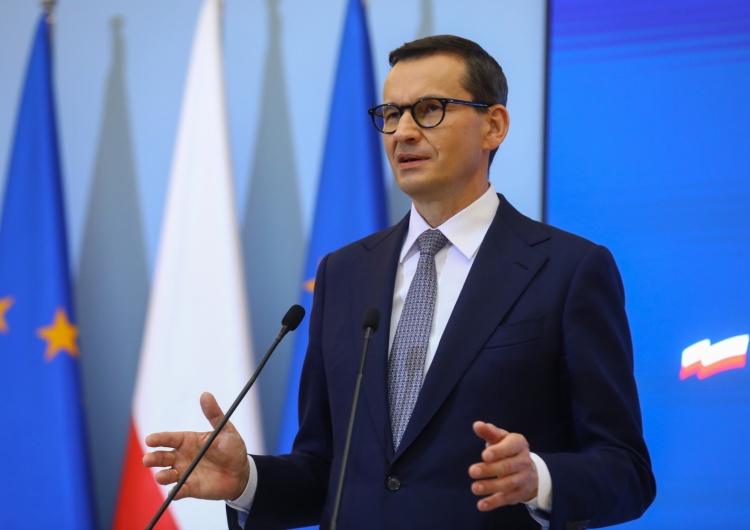 Zamrożenie cen energii dla gospodarstw domowych, wsparcie dla firm energochłonnych. Premier przedstawił