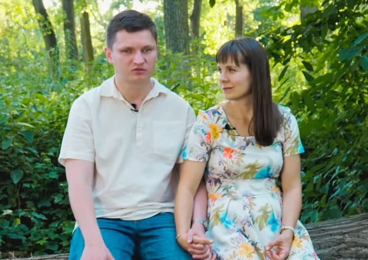 Daniel Zawodnik z żoną Każde życie jest cudem. Rodzice dali mu szansę. Dziś niewidzący od urodzenia Daniel jest wspaniałym mężem i ojcem
