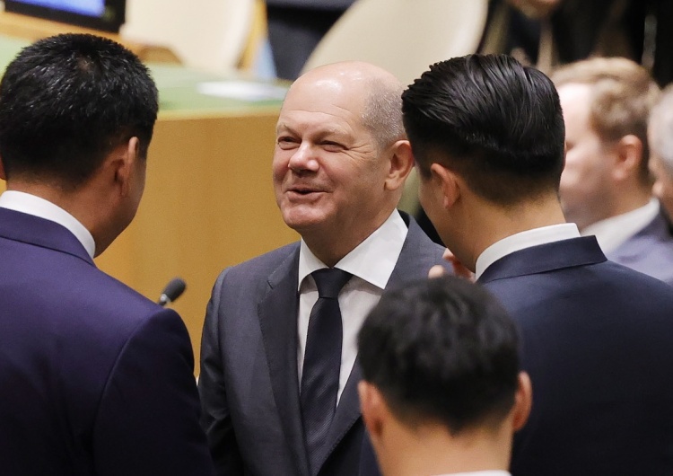 Olaf Scholz [Tylko u nas] Dr Rafał Brzeski: Scholz nie chce, żeby ktoś grzebał w książkach historycznych? No to pogrzebałem
