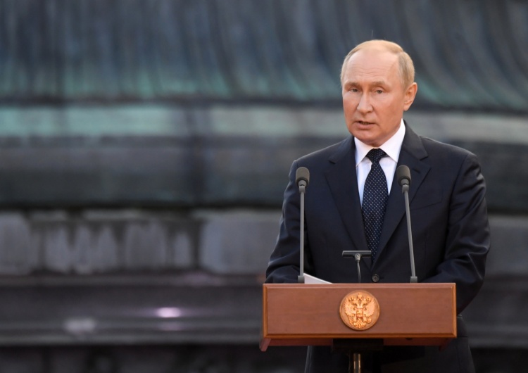 Władimir Putin Gen. Ben Hodges: Jeśli Putin użyje broni jądrowej na Ukrainie, Ameryka może odpowiedzieć niszczycielskim uderzeniem