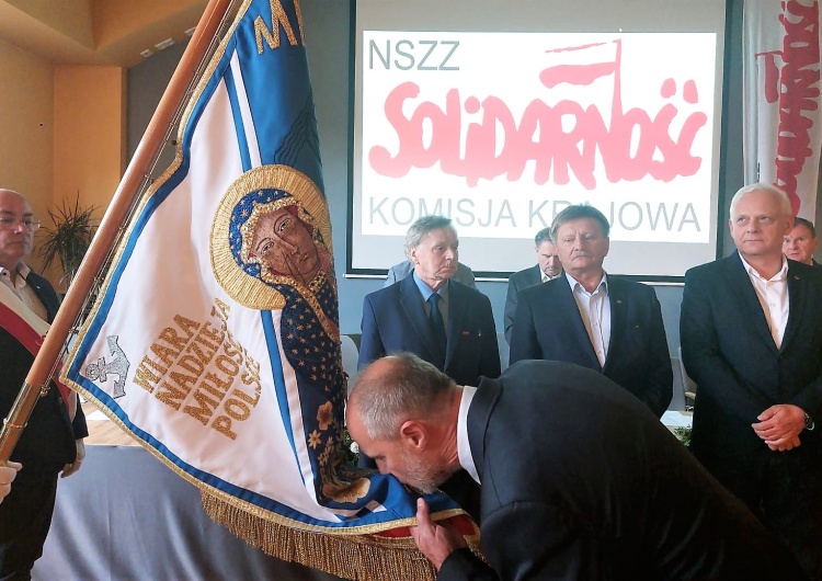  Nowi członkowie KK złożyli przysięgę na sztandar Związku