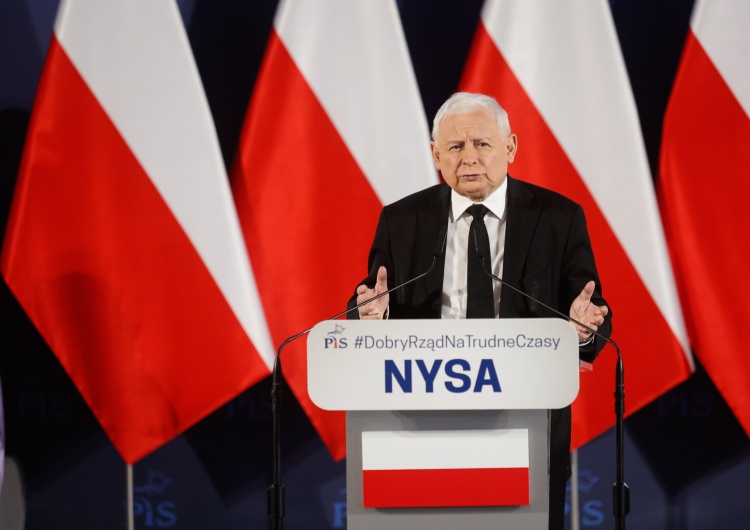 Jarosław Kaczyński w Nysie Kaczyński: my nie spieramy się z UE, my spieramy się z Niemcami