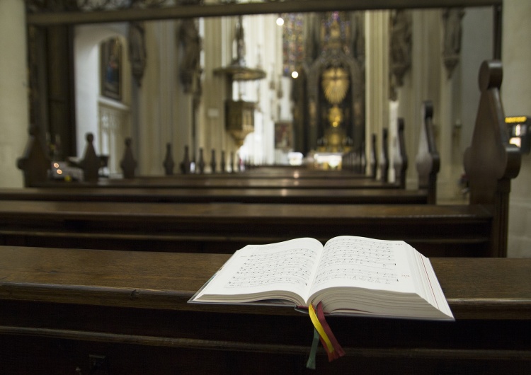 zdjęcie poglądowe Prawna ochrona wolności religijnej i karalność zakłócania kultu w Europie