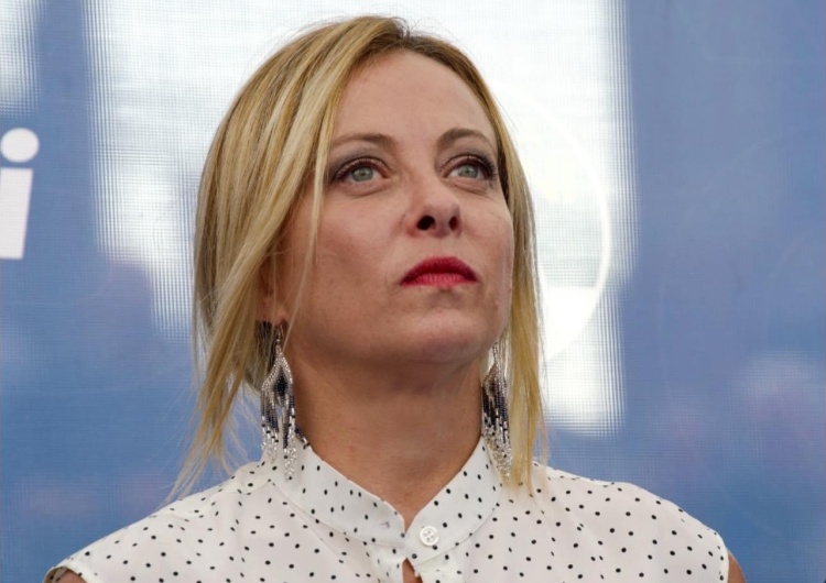 Giorgia Meloni [Z Niemiec dla Tysol.pl] Osiński: Wzywali do głodzenia Polski i Węgier. Teraz rzucili się na Włochy