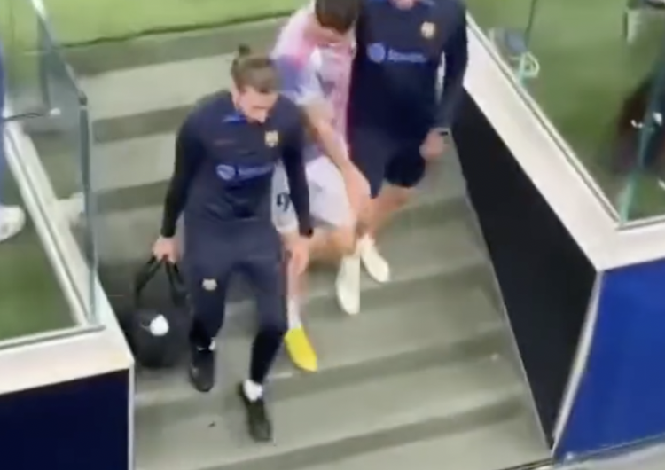 Robert Lewandowski To mogło się źle skończyć. Groźny incydent Roberta Lewandowskiego [WIDEO] 