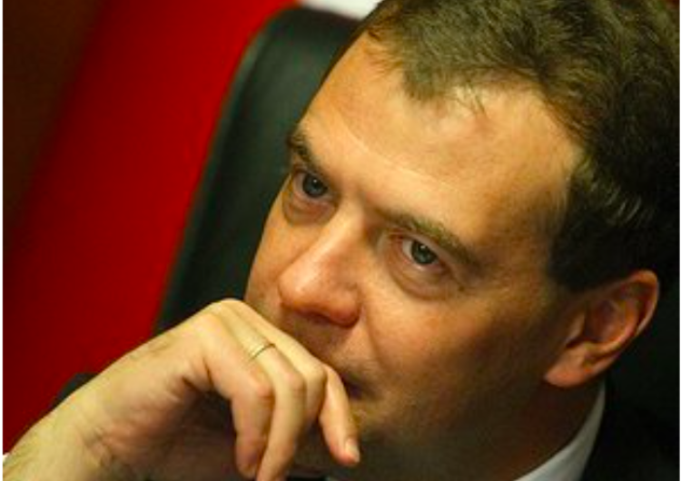 Dmitrij Miedwiediew Miedwiediew nie przestaje straszyć. Mówi o „zniszczeniu terrorystów”