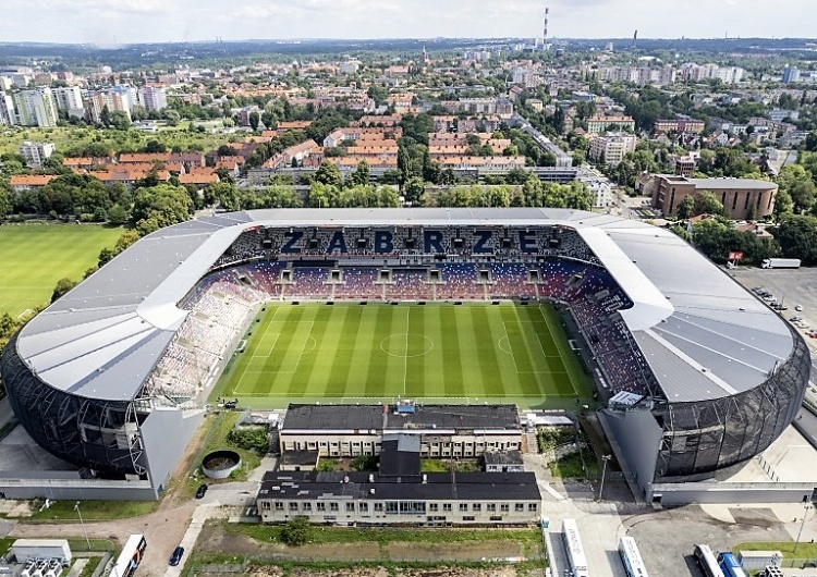  Przemysław Jarasz: Niedoszacowany przetarg. U progu budowy ostatniej trybuny stadionu Górnika Zabrze, prezes gminnej spółki nagle zapragnął przejść na emeryturę…