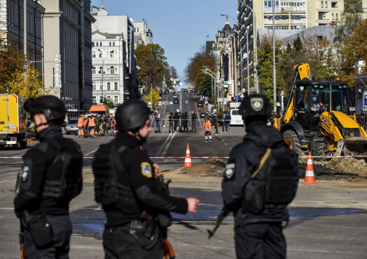 Kijów po atakach rakietowych Rosjan na centrum miasta Obwód kijowski: Kolejne ataki dronów kamikaze na obiekty infrastruktury krytycznej