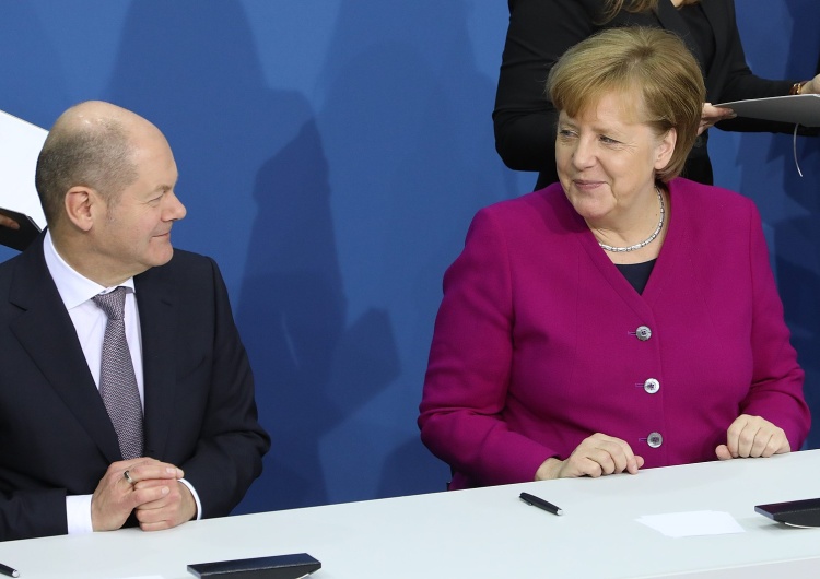Angela Merkel i Olaf Scholz „Der Spiegel” dotarł do szokującego dokumentu. Niemiecki rząd miał to zrobić tuż przed inwazją Rosji na Ukrainę