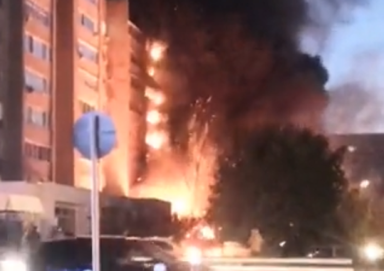 Rośnie liczba ofiar po katastrofie bombowca w rosyjskim Jejsku. „Ludzie skakali z górnych pięter”