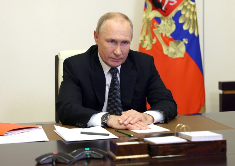 Władimir Putin Władimir Putin wprowadził stan wojenny w czterech anektowanych obwodach