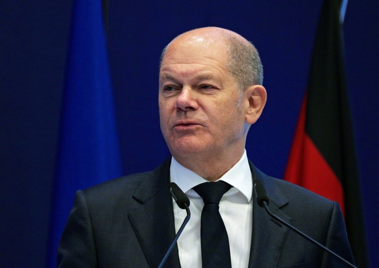 Olaf Scholz Anne Applebaum: