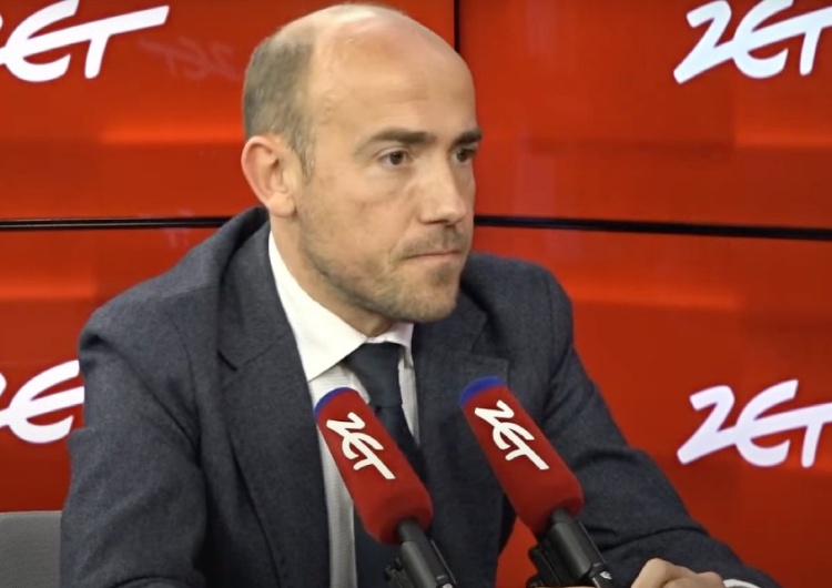 Borys Budka „Co z tymi czołgami?”. Budka zakłopotany pytaniem prowadzącego [WIDEO]