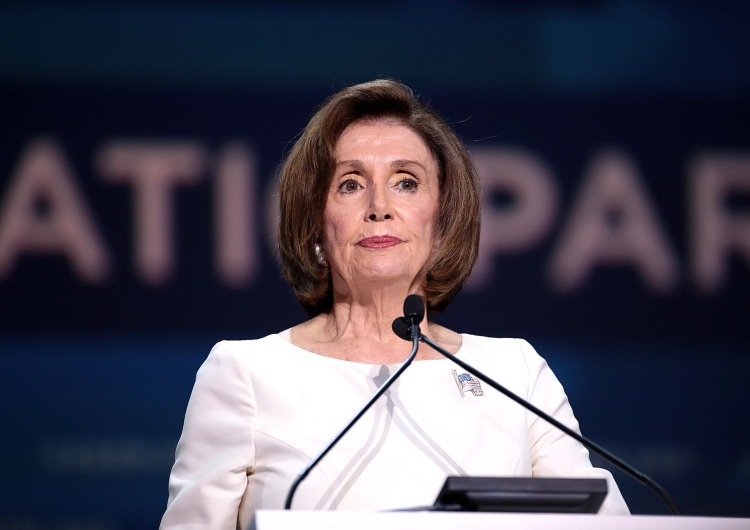 Nancy Pelosi Brutalny napad w domu Nancy Pelosi