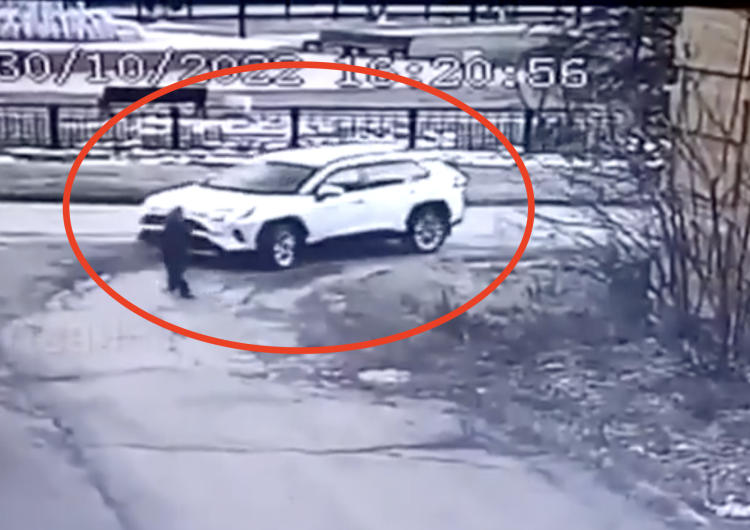 potrącił dziecko i odjechał Potrącił dziecko i odjechał. Nieoficjalnie: To deputowany z partii Putina [WIDEO]
