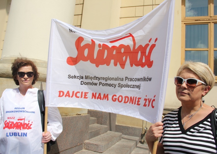 Czas upomnieć się o pracowników DPS