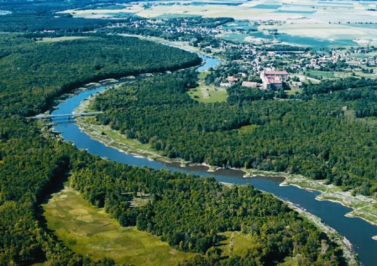 Odra, okolice Malczyc i Lubiąża Inwestycja po polskiej stronie Odry. Niemcy przygotowują pozew