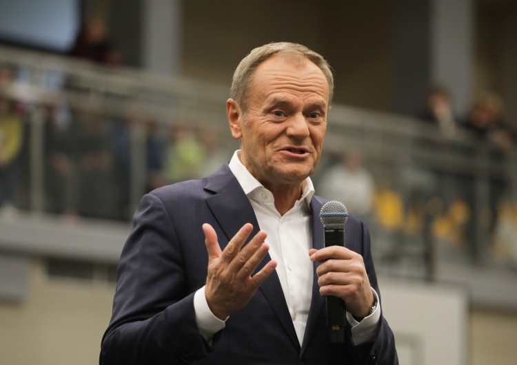Przewodniczący PO Donald Tusk Były senator PO: „Na miejscu europosłów PO, PSL i SLD drżałbym ze strachu”
