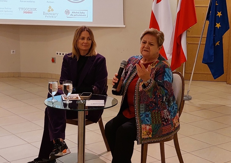 Odeta Moro i dr Aleksandra Piotrowska W trosce o wychowanie nastolatków