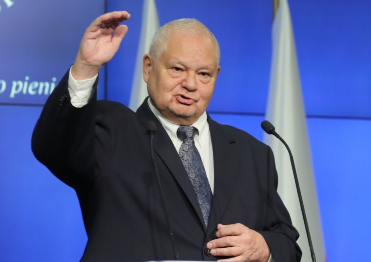 Adam Glapiński podczas konferencji prasowej w NBP Czy to koniec podwyżek stóp procentowych? Glapiński odpowiada