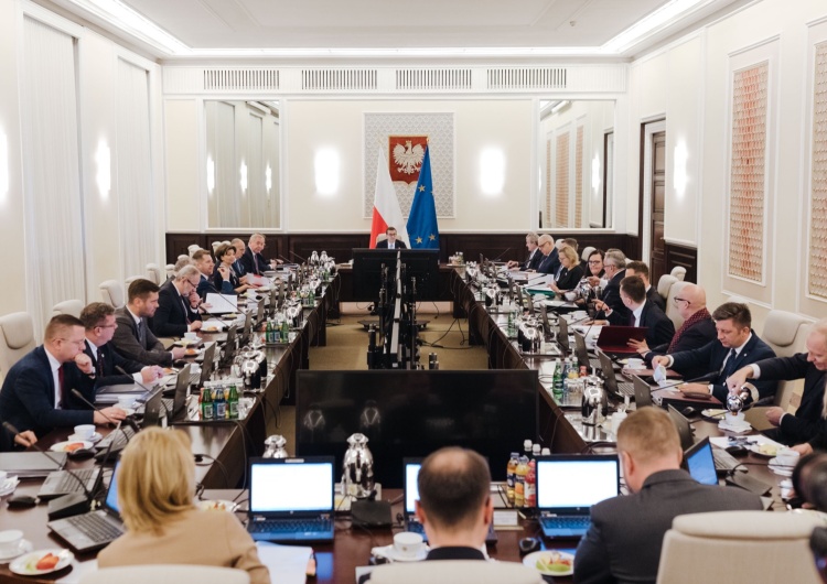 Eksplozje w Przewodowie. Pilne posiedzenie rządu