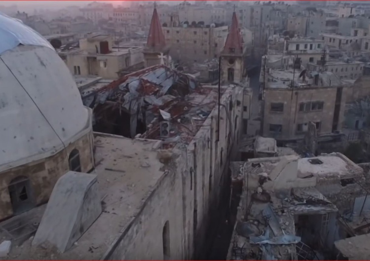 Ruiny katedry św. Eliasza we wschodnim Aleppo, która ucierpiała na skutek toczącej się wojny. Wybuch epidemii cholery. Abp Aleppo: Sytuacja mieszkańców jest dramatyczna