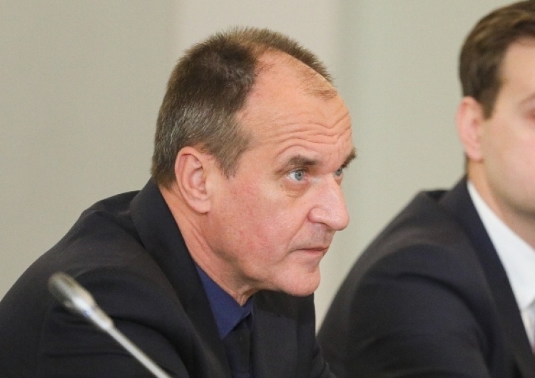 „Za czapkę śliwek”. Kukiz mocno zakpił z Donalda Tuska
