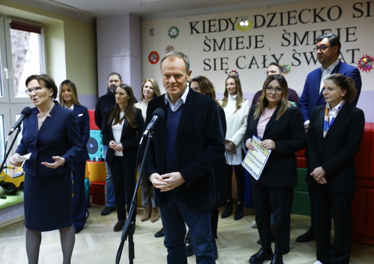 Donald Tusk i Ewa Kopacz Tusk zadedykował piosenkę