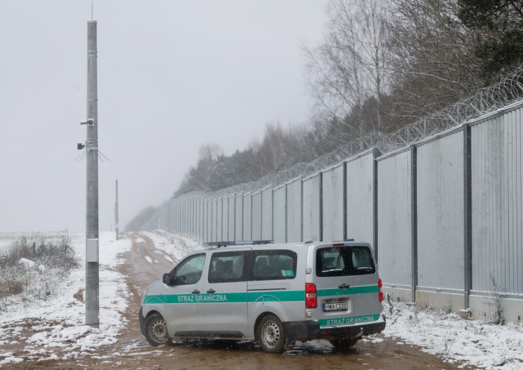 Granica polsko-białoruska: SG chce przedłużenia do końca roku zakazu zbliżania się do granicy