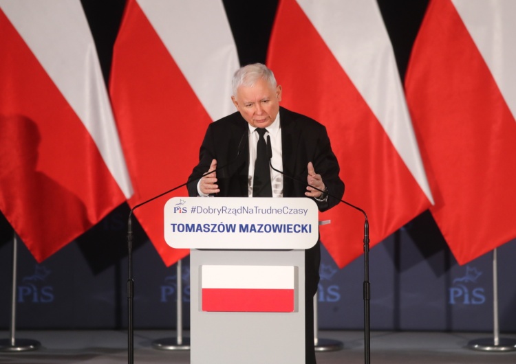 Kaczyński: „Naród współczesny powinien być oparty o demokrację”