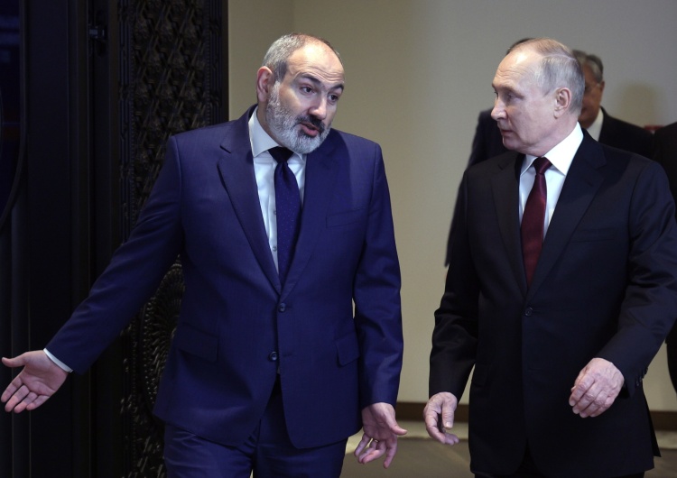 Nikol Paszynian i Władimir Putin Rozłam w „putinowskim NATO”? Paszynian mówi „nie”