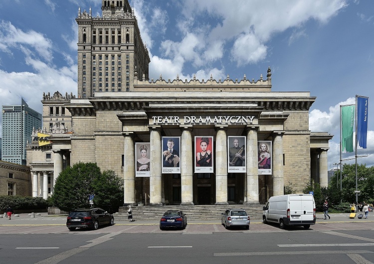 Teatr Dramatyczny w Warszawie Nowa dyrektor Teatru Dramatycznego zamówiła rzeźbę waginy i obiecała „feministyczną transformację”. Dziś „transformacja” dobiegła końca